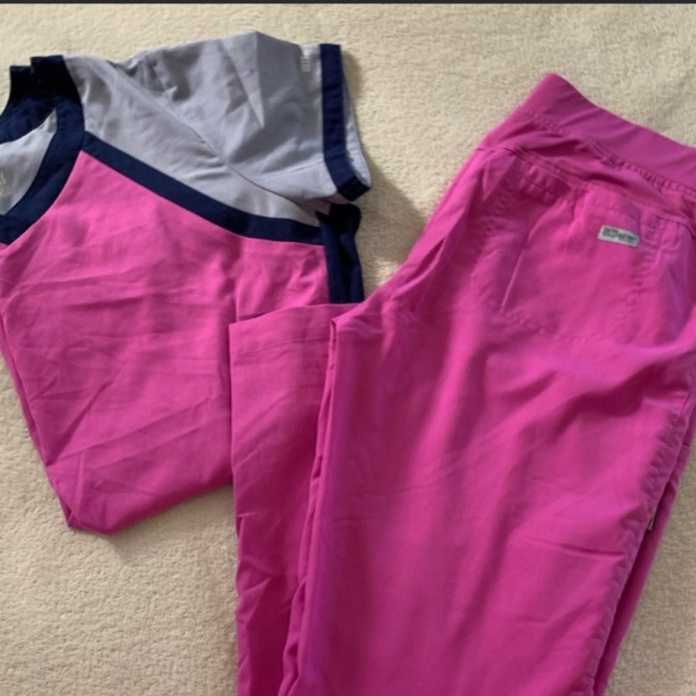 Greys anatomy scrub set top m bottom s